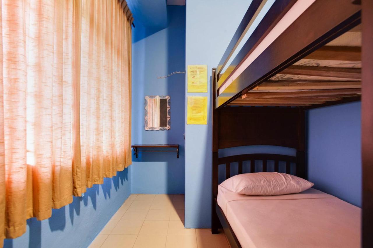 Spot On 89644 Retto Hotel Skudai Exterior photo